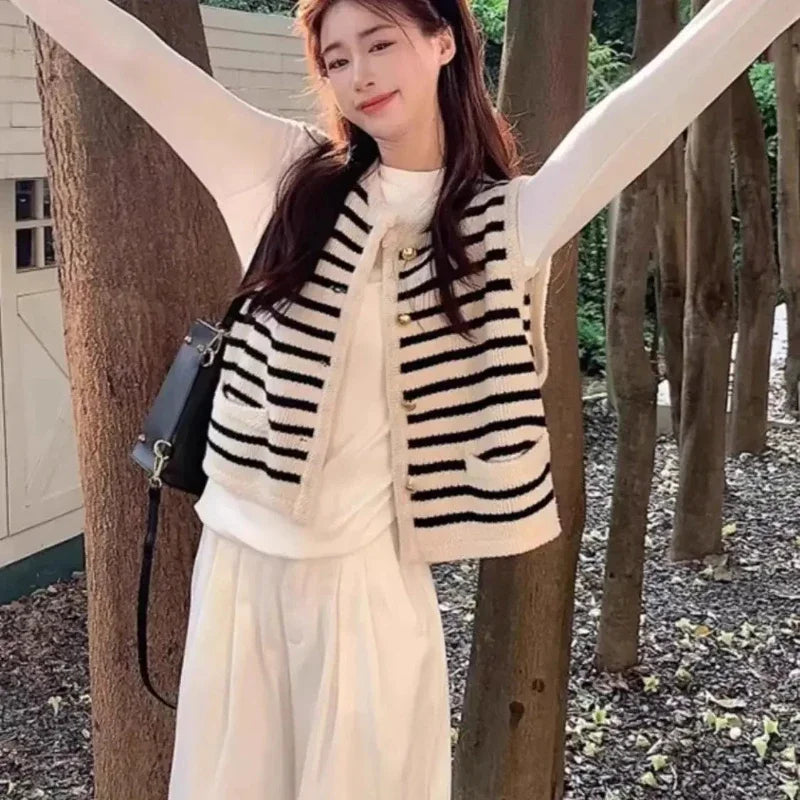 Women’s Sweater Vest Korean Y2K Look