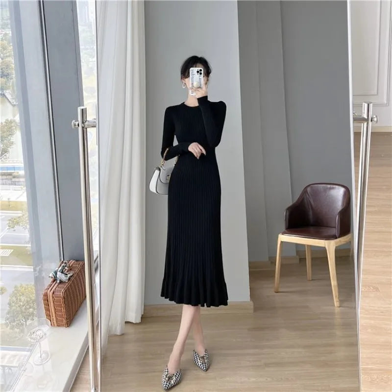 Black Knitted Midi Dress Sexy & Vintage