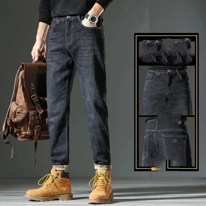 Washed Pockets Embroid Badge Jeans
