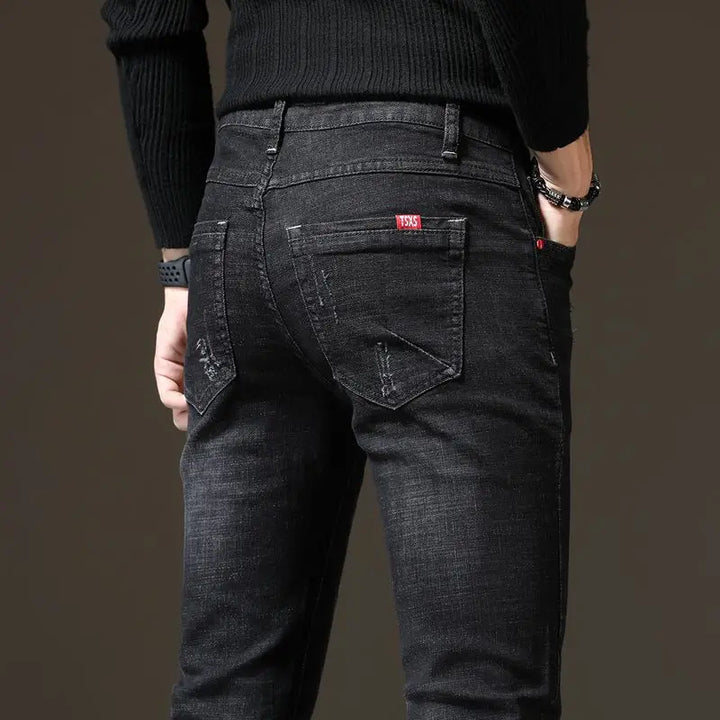 Washed Pockets Embroid Badge Jeans