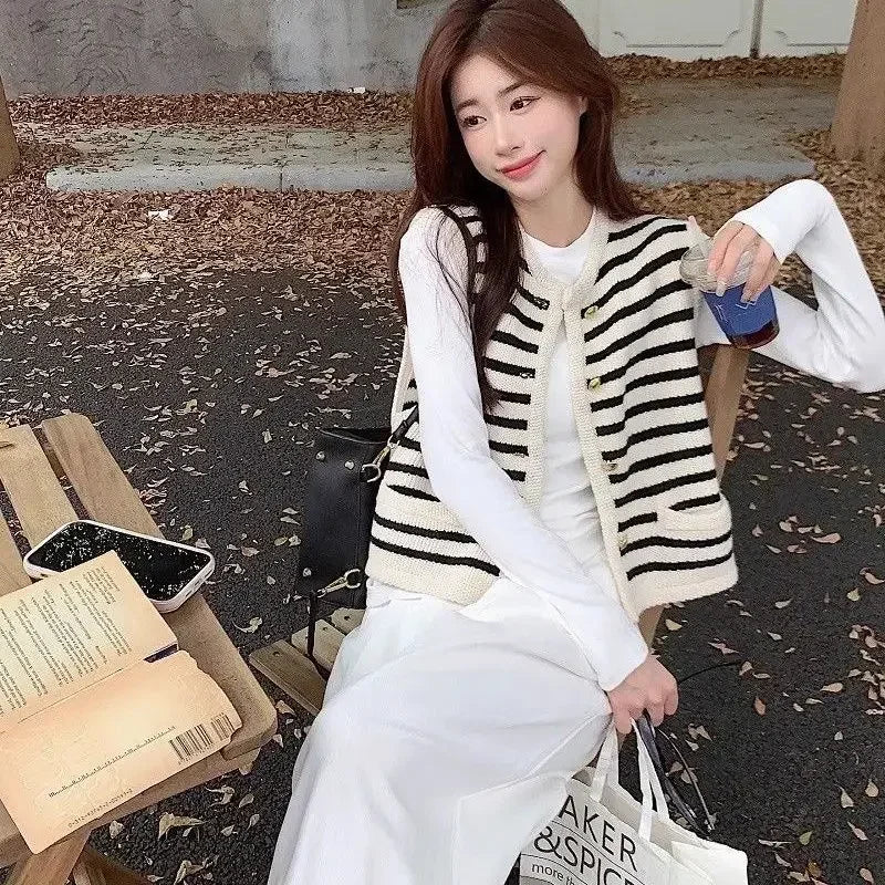 Women’s Sweater Vest Korean Y2K Look