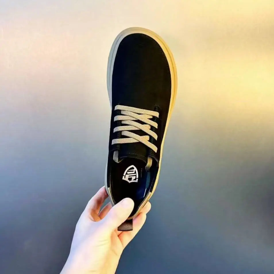 Sneakers - Suede Canvas Plimsolls